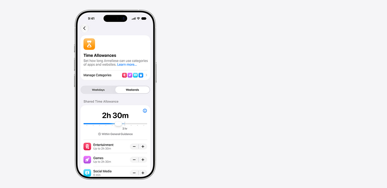 iPhone menampilkan antarmuka Alokasi Waktu, termasuk alokasi waktu bersama selama dua jam 30 menit, serta alokasi yang disarankan untuk kategori aplikasi seperti hiburan, game, dan media sosial.