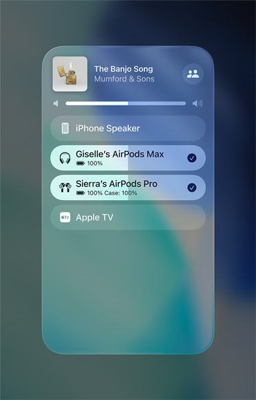 Obrazovka AirPlay na iPhone zobrazuje, ako ľahko môžeš zdieľať jeden zvukový stream medzi dvomi pármi AirPods