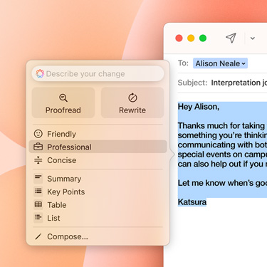 Um email profissional com um prompt da Apple Intelligence.
