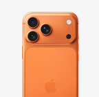iPhone 17 Pro, parte posterior, acabado naranja cósmico, sistema de cámaras Pro Fusion en el módulo superior